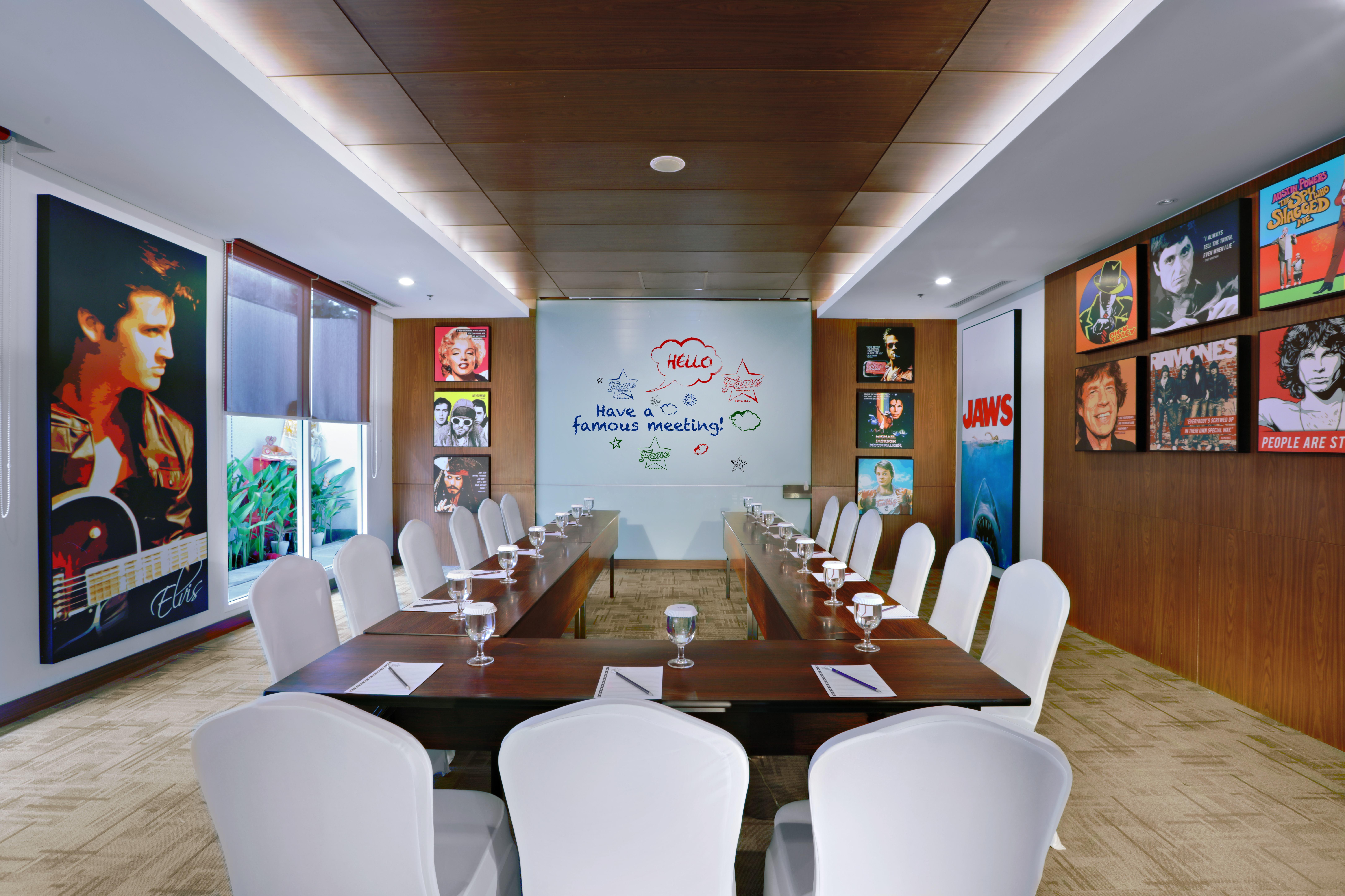 Fame Hotel Sunset Road Kuta  Ngoại thất bức ảnh