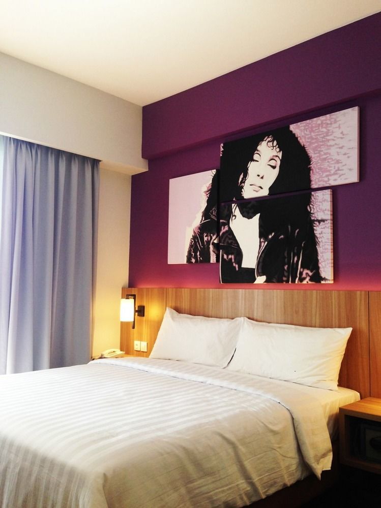 Fame Hotel Sunset Road Kuta  Ngoại thất bức ảnh
