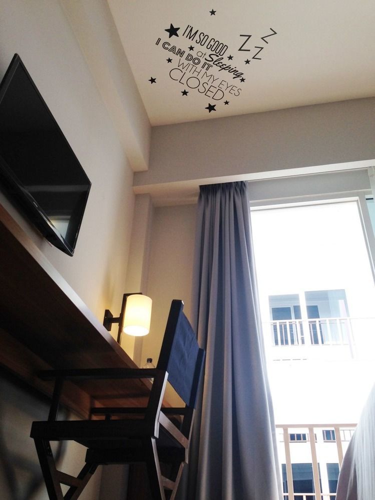 Fame Hotel Sunset Road Kuta  Ngoại thất bức ảnh