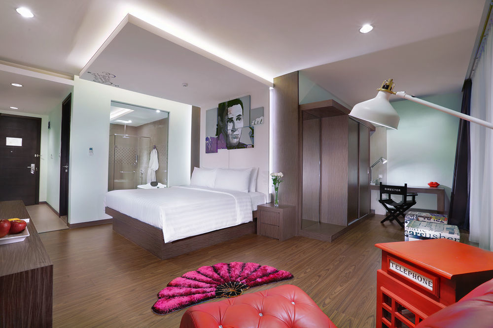 Fame Hotel Sunset Road Kuta  Ngoại thất bức ảnh