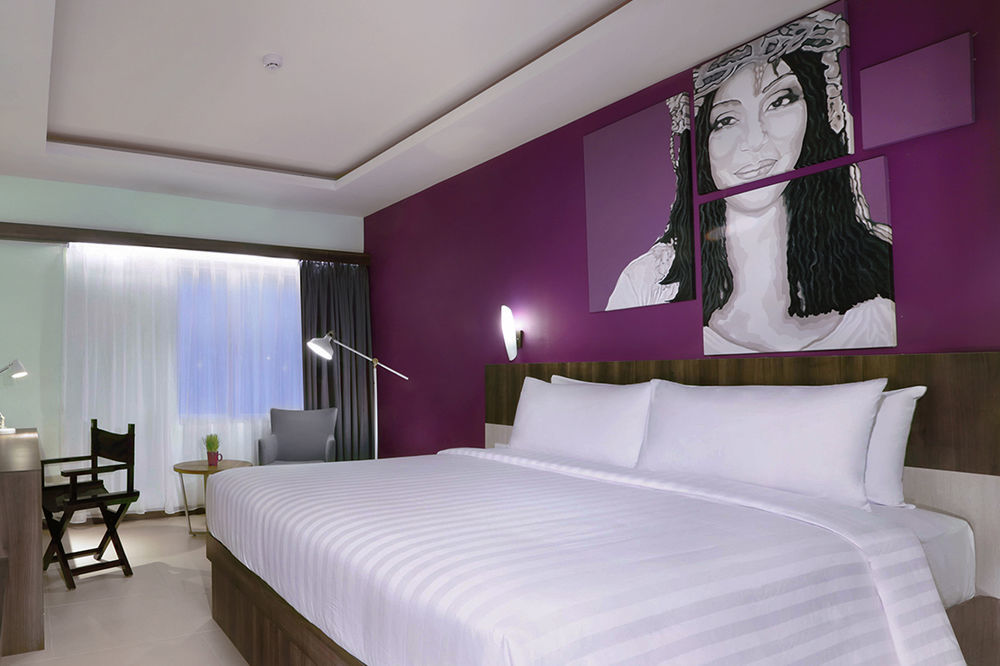 Fame Hotel Sunset Road Kuta  Ngoại thất bức ảnh