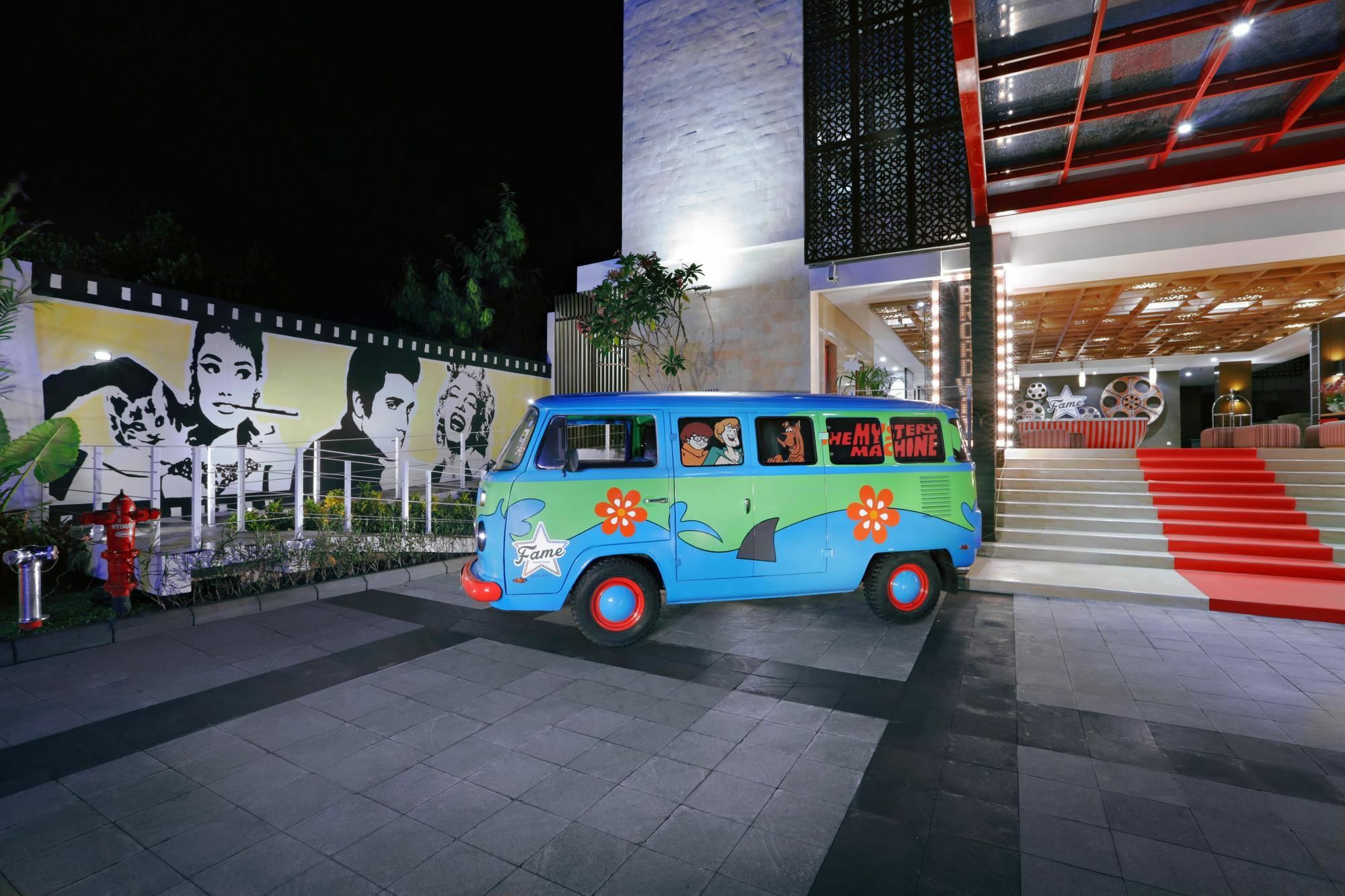 Fame Hotel Sunset Road Kuta  Ngoại thất bức ảnh